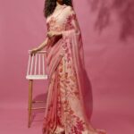 navyasa by liva Floral Printed Saree
