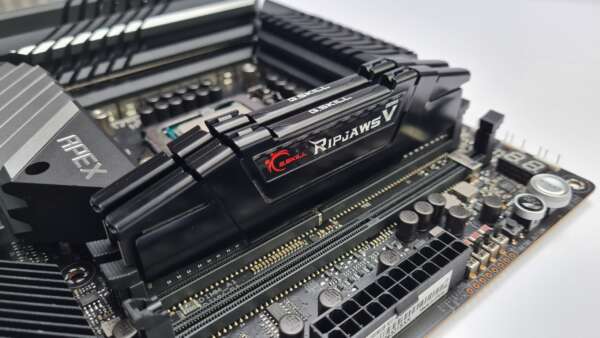 Ripjaws GSKILL DDR4 8 GB (Single Channel) PC DDR4 (GSKILL 8GB(1*8GB)DDR4 3200MHz CL18-22-22-42 Desktop Memory)  (Black) - Image 2
